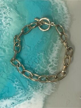 Gold Tone Chunky Paperclip Chain Bracelet Toggle Clasp Statement Jewelry